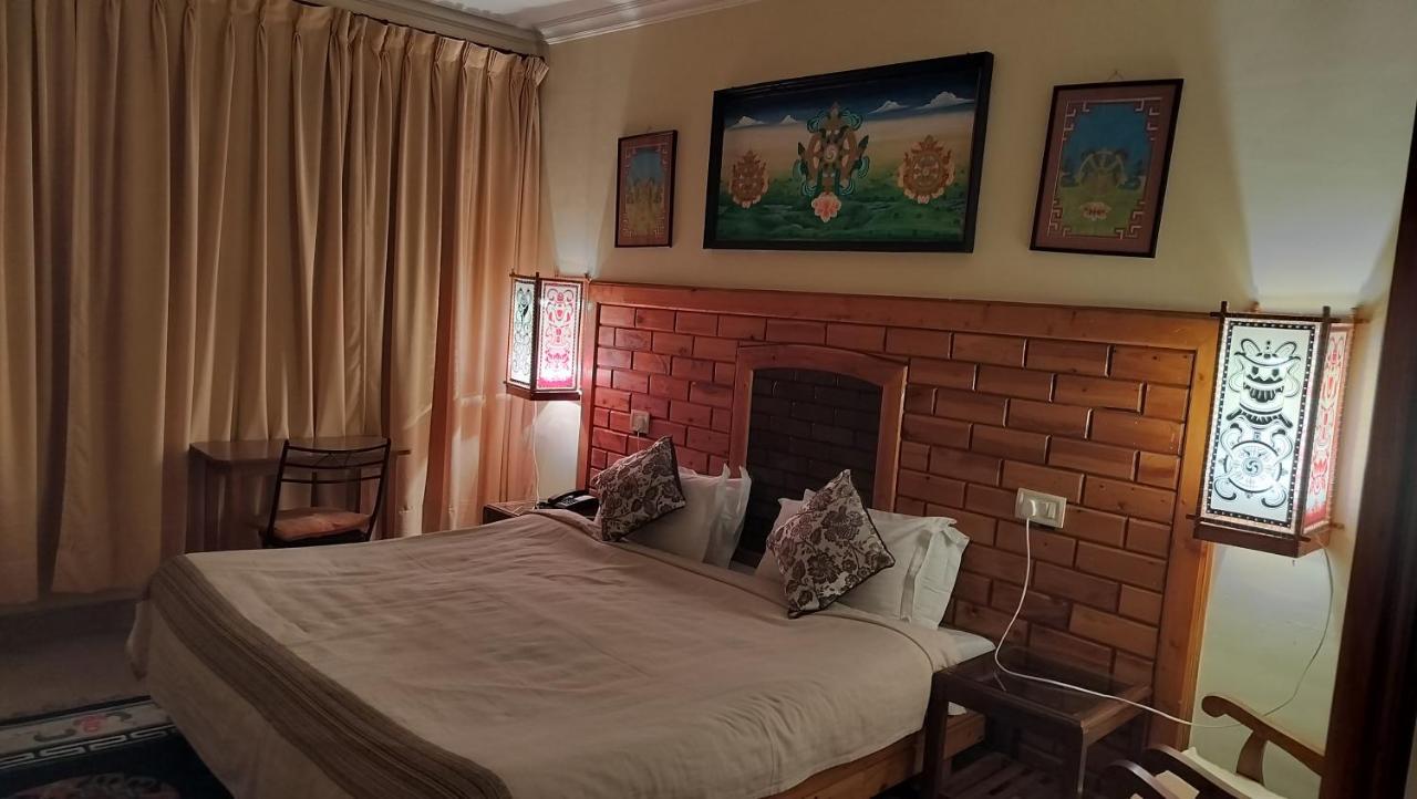 Auspiscious Him View Hotel McLeod Ganj Exterior foto